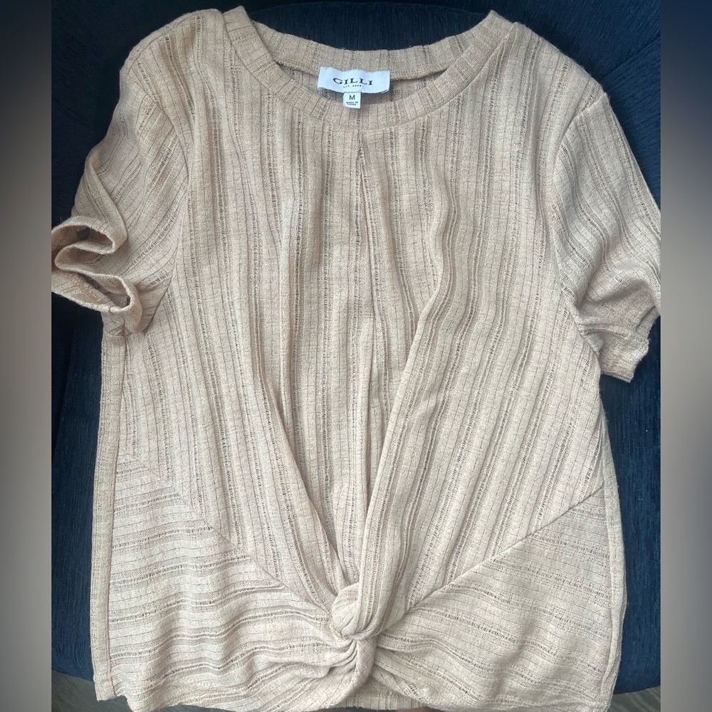 Gilli Knot Top
